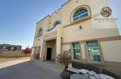 Villa - 4 Bedrooms - 5 Bathrooms for rent in Al Barsha 3 - Al Barsha - Dubai