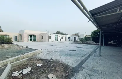 فيلا - 4 غرف نوم - 4 حمامات للايجار في منطقة الرفاعة - مغيدر - الشارقة