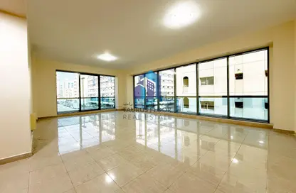 Apartment - 4 Bedrooms - 4 Bathrooms for rent in Silver Sands 2 - Mankhool - Bur Dubai - Dubai Apartment - 4 Bedrooms - 4 Bathrooms for rent in Silver Sands 2 - Mankhool - Bur Dubai - Dubai