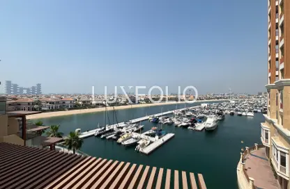 Apartment - Studio - 1 Bathroom for rent in Palm Views East - Palm Views - Palm Jumeirah - Dubai