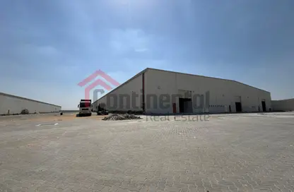Warehouse - Studio - 4 Bathrooms for rent in Al Sajaa S - Al Sajaa - Sharjah