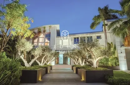 Villa - 6 Bedrooms - 7 Bathrooms for sale in Signature Villas Frond E - Signature Villas - Palm Jumeirah - Dubai