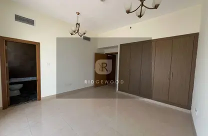 شقة - 2 غرف نوم - 3 حمامات للايجار في 1 فورديركشن رزدنس - مجمع دبي ريزيدنس - دبي لاند - دبي