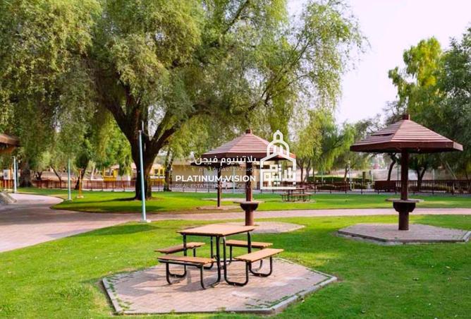 15589764 - صورة العقار 2