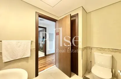 Apartment - 1 Bedroom - 2 Bathrooms for rent in Burj Daman - DIFC - Dubai