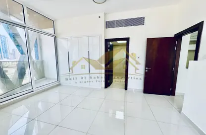 Apartment - 1 Bedroom - 2 Bathrooms for rent in Jumeirah Garden City - Al Satwa - Dubai