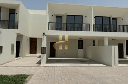 Villa - 3 Bedrooms - 4 Bathrooms for rent in Al Yelayiss 2 - Dubai Villa - 3 Bedrooms - 4 Bathrooms for rent in Al Yelayiss 2 - Dubai