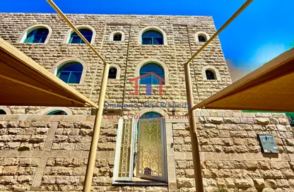 Villa - 5 Bedrooms - 6 Bathrooms for rent in Al Musalla Area - Al Karamah - Abu Dhabi