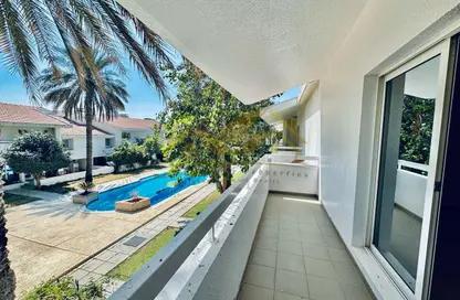 Villa - 4 Bedrooms - 5 Bathrooms for rent in Falcon Villas - Al Garhoud - Dubai