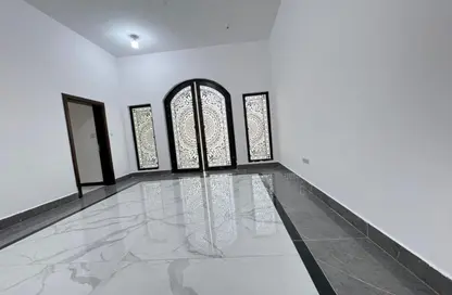 شقة - غرفة نوم - 1 حمام للايجار في مدينة الرياض - أبوظبي شقة - غرفة نوم - 1 حمام للايجار في مدينة الرياض - أبوظبي