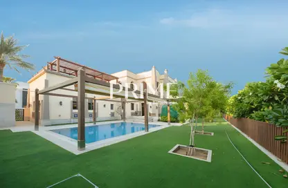 Villa - 5 Bedrooms - 6 Bathrooms for sale in Signature Villas Frond E - Signature Villas - Palm Jumeirah - Dubai