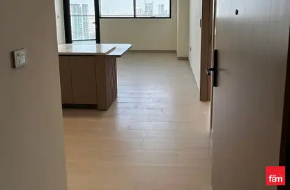 شقة - غرفة نوم - 2 حمامات للايجار في بن غاطي رويال - منطقة 18 - قرية الجميرا سركل - دبي