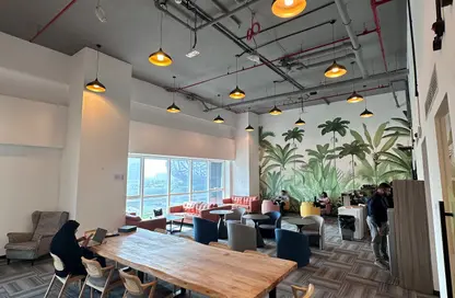 Co-working space - Studio - 1 Bathroom for rent in Latifa Tower - Sheikh Zayed Road - Dubai