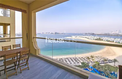 Apartment - 1 Bedroom - 2 Bathrooms for rent in Al Nabat - Shoreline Apartments - Palm Jumeirah - Dubai