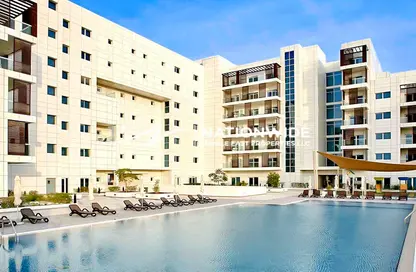 Apartment - Studio - 1 Bathroom for rent in Leonardo Residences - Masdar City - Abu Dhabi