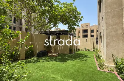 Apartment - 2 Bedrooms - 3 Bathrooms for sale in Yansoon 2 - Yansoon - Old Town - Dubai