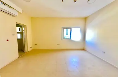 Apartment - Studio - 1 Bathroom for rent in Fire Station Road - Muwaileh - Sharjah