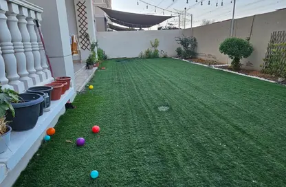 Apartment - 2 Bedrooms - 4 Bathrooms for sale in The Centurion Residences - Dubai Investment Park (DIP) - Dubai