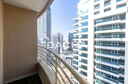 Apartment - 3 Bedrooms - 3 Bathrooms for sale in Manchester Tower - Dubai Marina - Dubai