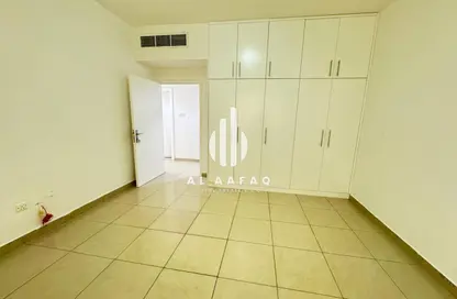 شقة - 3 غرف نوم - 4 حمامات للايجار في المجاز 3 - المجاز - الشارقة شقة - 3 غرف نوم - 4 حمامات للايجار في المجاز 3 - المجاز - الشارقة