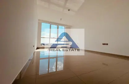 Empty Room image for: Apartment - 3 Bedrooms - 4 Bathrooms for rent in Oryx Tower - Corniche Road - Abu Dhabi, Image 1