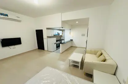 Apartment - 1 Bathroom for rent in Rabdan - Abu Dhabi