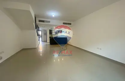 Villa - 3 Bedrooms - 4 Bathrooms for rent in Contemporary Style - Al Reef Villas - Al Reef - Abu Dhabi
