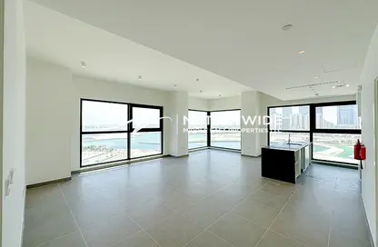 Empty Room image for: Apartment - 3 Bedrooms - 3 Bathrooms for sale in Pixel - Makers District - Al Reem Island - Abu Dhabi, Image 1