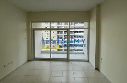 Apartment - 1 Bedroom - 2 Bathrooms for rent in Royal Residence - Dubai Sports City - Dubai
