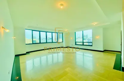Apartment - 3 Bedrooms - 4 Bathrooms for rent in Liwa Centre Tower 2 - Liwa Centre Towers - Hamdan Street - Abu Dhabi