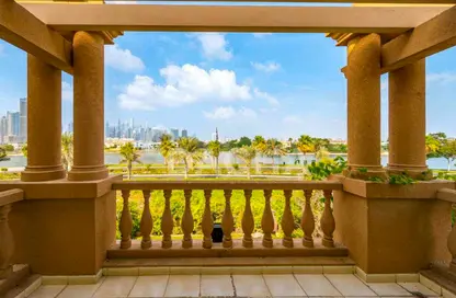 Villa - 4 Bedrooms - 5 Bathrooms for sale in Garden Hall - Mediterranean Clusters - Jumeirah Islands - Dubai