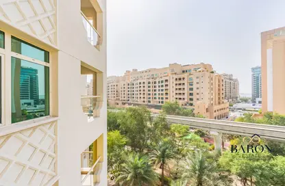Apartment - 2 Bedrooms - 3 Bathrooms for sale in Jash Hamad - Shoreline Apartments - Palm Jumeirah - Dubai