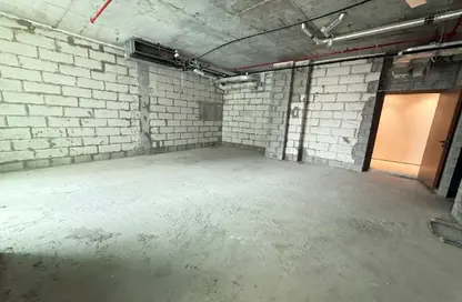 Office Space - Studio - 1 Bathroom for rent in Binghatti Azure - Jumeirah Village Circle - Dubai