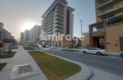 Apartment - 2 Bedrooms - 3 Bathrooms for sale in Luluat Al Raha - Al Raha Beach - Abu Dhabi