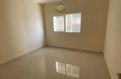 شقة - 2 غرف نوم - 2 حمامات للايجار في شارع التعاون الجديد - التعاون - الشارقة