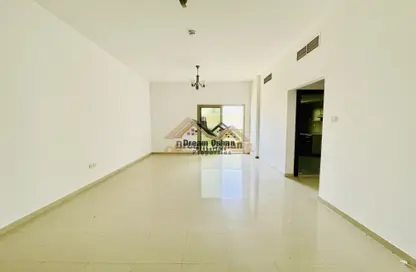 Apartment - 2 Bedrooms - 2 Bathrooms for rent in Al Khair Building - Dubai Silicon Oasis - Dubai