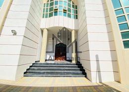 Stairs image for: Villa - 6 bedrooms - 7 bathrooms for rent in Falaj Hazzaa - Al Ain, Image 1