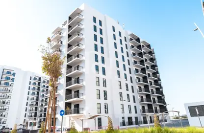 Apartment - 2 Bedrooms - 3 Bathrooms for sale in Waters Edge - Yas Island - Abu Dhabi