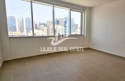 Apartment - 2 Bedrooms - 2 Bathrooms for rent in Tourist Club Area - Abu Dhabi
