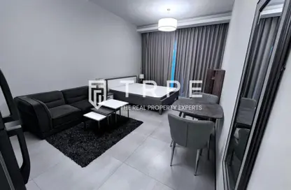 Apartment - Studio - 1 Bathroom for rent in SOL Bay - Business Bay - Dubai