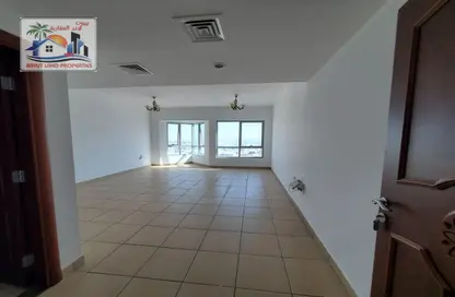 Apartment - 2 Bedrooms - 2 Bathrooms for rent in Al Wahda Building - Al Majaz 2 - Al Majaz - Sharjah