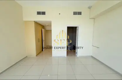 Apartment - 2 Bedrooms - 2 Bathrooms for rent in Golf Horizon - DAMAC Hills - Dubai