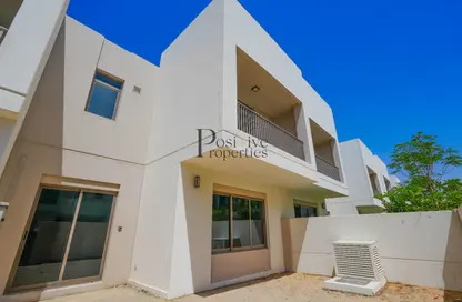 Townhouse - 3 Bedrooms - 3 Bathrooms for rent in Zahra Townhouses - Town Square - Dubai