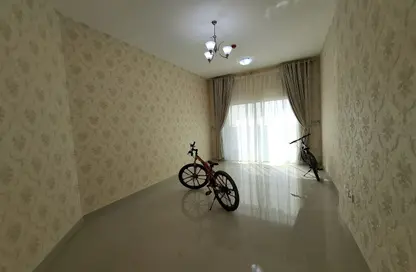 Apartment - 2 Bedrooms - 2 Bathrooms for rent in Gulf Tower - Emirates City - Ajman