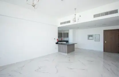 شقة - 2 غرف نوم - 3 حمامات للايجار في الجادة الخامسه - الفرجان - دبي