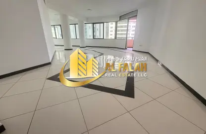 Apartment - 3 Bedrooms - 4 Bathrooms for rent in Al Taawun Street - Al Taawun - Sharjah
