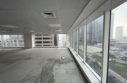 صورة لـ موقف سيارات مكتب - استوديو للايجار في 1 برج الثريا - مدينة دبي الإعلامية - دبي ، صورة رقم 1