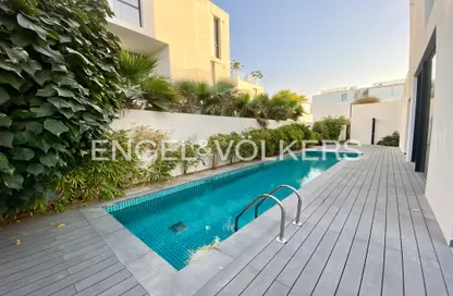 تاون هاوس - 5 غرف نوم - 6 حمامات للايجار في فيلات كوريسيا 2 - البراري - دبي