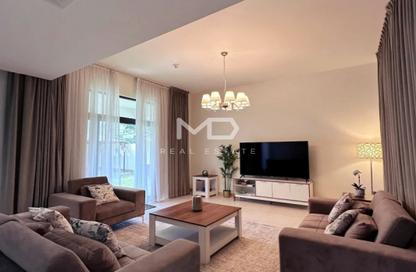 Villa - 5 Bedrooms - 7 Bathrooms for sale in West Yas - Yas Island - Abu Dhabi