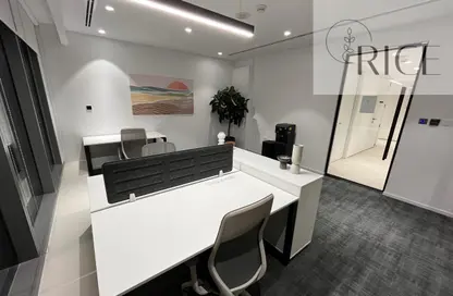 مكتب - استوديو - 1 حمام للايجار في فندق H - شارع الشيخ زايد - دبي